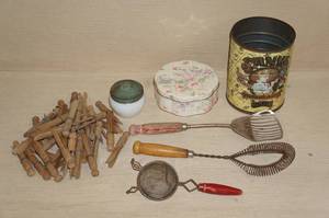 lot 139 image: Antique Clothespins and Kitchen Utensils