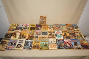 lot 216 image: Vintage Western Paperback Story Books
