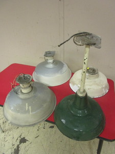 lot 218 image: ANTIQUE GAS STATION LAMP LIGHTS