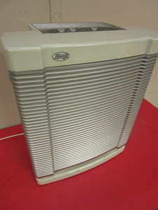 lot 234 image: HUNTER AIR PURIFIER