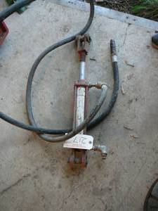 Red Lion Hydraulic Ram & Hose