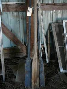 2 Oars