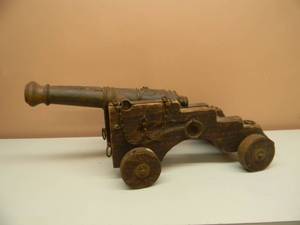ANTIQUE SIGNAL CANNON  METAL & WOOD BASE CANNON - VERY ORNATE  - HEAVY PIECE - LEGIT - APPROX 29 LONG 16 WIDE 12 HIGH - SEE PICTURES