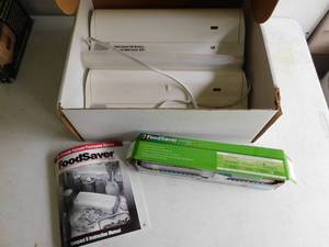lot 12 image: Food Saver Compact II