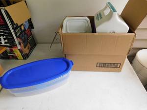 lot 23 image: Misc Kitchen Items