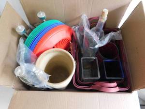 lot 42 image: Misc Kitchen Items