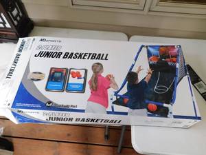 lot 50 image: 2 Player Junior Basketball Game with Sound