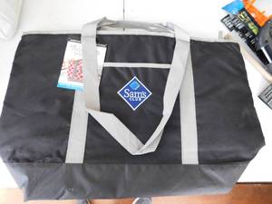 lot 58 image: Sams Club Insulated Shopper