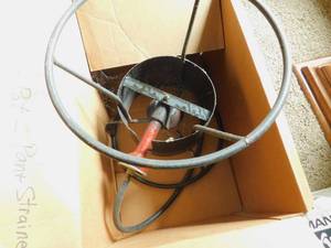 lot 80 image: 3 Piece Burner and Pot