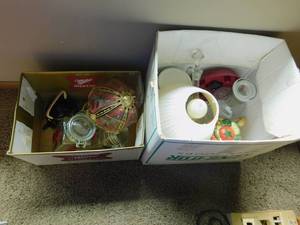lot 91 image: Misc Housewares