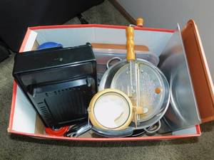 lot 92 image: Misc Housewares