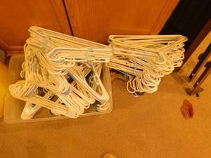 lot 104 image: Hangers