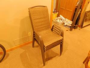 lot 106 image: 4 Chairs  Table with 2 Chairs