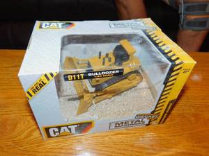 lot 172 image: CAT Metal Machines D11T Bulldozer (Earth Movers)