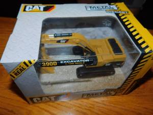 lot 173 image: CAT Metal Machines 390D Excavator (Earth Movers)