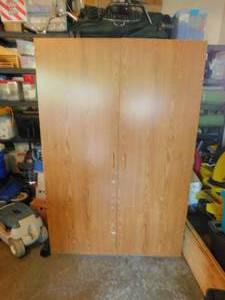 lot 179 image: Stand Up Closet