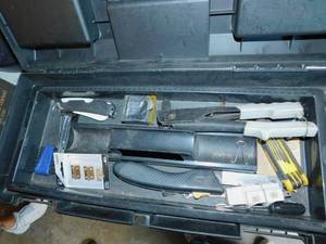 lot 182 image: Rubbermaid Black Tool Box