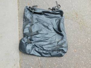 lot 184 image: Black Car Top Bag