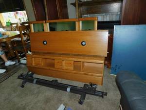 lot 134 image: Wood HeadboardMirrorBackboardFrame