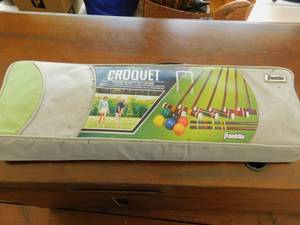 lot 138 image: New Franklin 6 Player Croquet Set