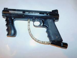 lot 153 image: Tippmann 98 Custom Paintball Gun