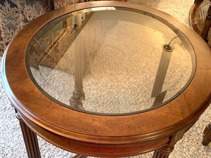 lot 4 image: Pair of Oval Glass Top Accent Tables