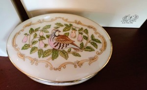 lot 47 image: Lennox Vase and Trinket Box