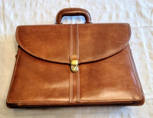 lot 81 image: Leather BriefcaseSatchel