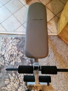 lot 80 image: Fitness Gear Adjustable Bench