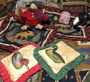 lot 86 image: Up North Themed Queen Bedspread Lot