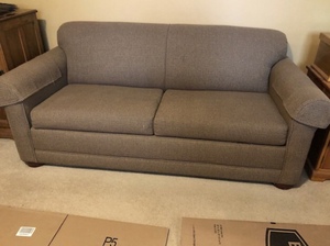 lot 90 image: Full Size Sleeper Sofa Lot