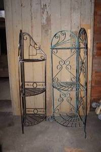 lot 20 image: Pair of Metal Corner Plant Stands