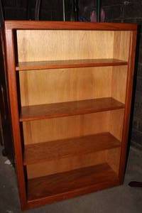 lot 24 image: Solid Oak Book Shelf