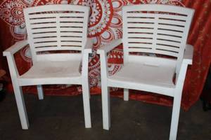 lot 17 image: White Outdoor Arm Chairs (2)