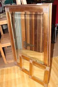 lot 50 image: Gold Framed Mirror Set