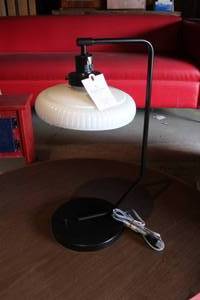 lot 63 image: New Contemporary TableDesk Lamp