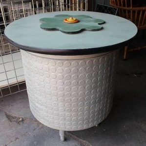 lot 65 image: Industrial Round Table wStorage