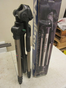 lot 379 image: VELBON 9000 DELUXE PHOTOVIDEO TRIPOD, FEATURING 3-WAY PANHEAD