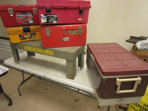 lot 381 image: TOOL BOXES, METAL SHOP STEP, COLEMAN COOLER