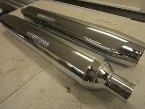 lot 401 image: HARLEY-DAVIDSON EXHAUST PIPES - NEW