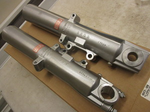 lot 412 image: HARLEY-DAVIDSON CHROME FORK SLIDERS - NEW