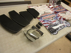 lot 413 image: HARLEY-DAVIDSON CHROME HORN - NEW, AND OTHER ACCESSORIES
