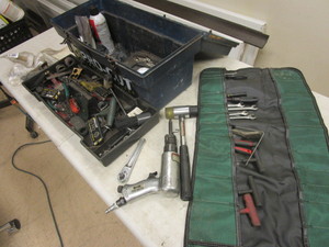 lot 419 image: FLEX-BAR VISE GRIP INDICATOR KIT, INGERSOLL-RAND AIR HAMMER, MORE ASSORTED AUTO SUPPLIES AND TOOLS