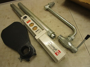 lot 424 image: SAMSON AIR-OPERATED LUBRICANTOIL TRANSFER PUMP