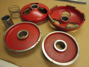 lot 434 image: ACCU-TURN BRAKE LATHE COMPONENTS, BELL CLAMPS, CENTERING CONES, SPACER, ARBOR SPRING