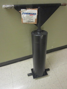 lot 438 image: FORWARD LIFT AUTOMOTIVE LIFT PART