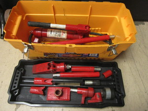 lot 444 image: BODYFRAME REPAIR KIT, 4 TON
