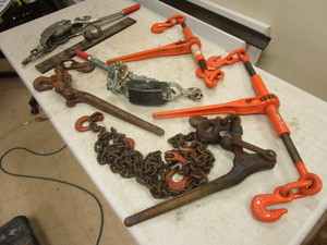 lot 445 image: RATCHETING LOAD BINDERS, HAND WINCH, MINI HAND PULLER, MORE