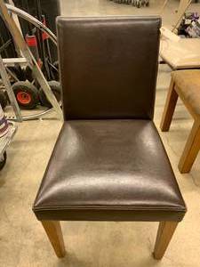 SINGLE DININGROOM CHAIR