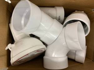 ASSORTMENT OF PLUMBING ITEMS